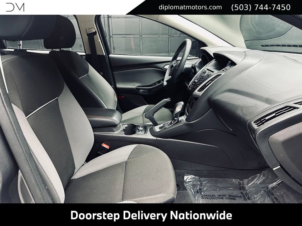 Used 2014 Ford Focus SE w/ SE Winter Package FWD image 20