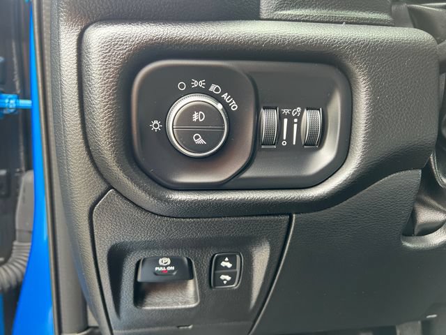 Used 2025 RAM 1500 Big Horn AWD/4WD image 12