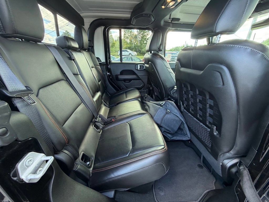 Used 2023 Jeep Gladiator Mojave w/ Trailer Tow Package AWD/4WD image 38