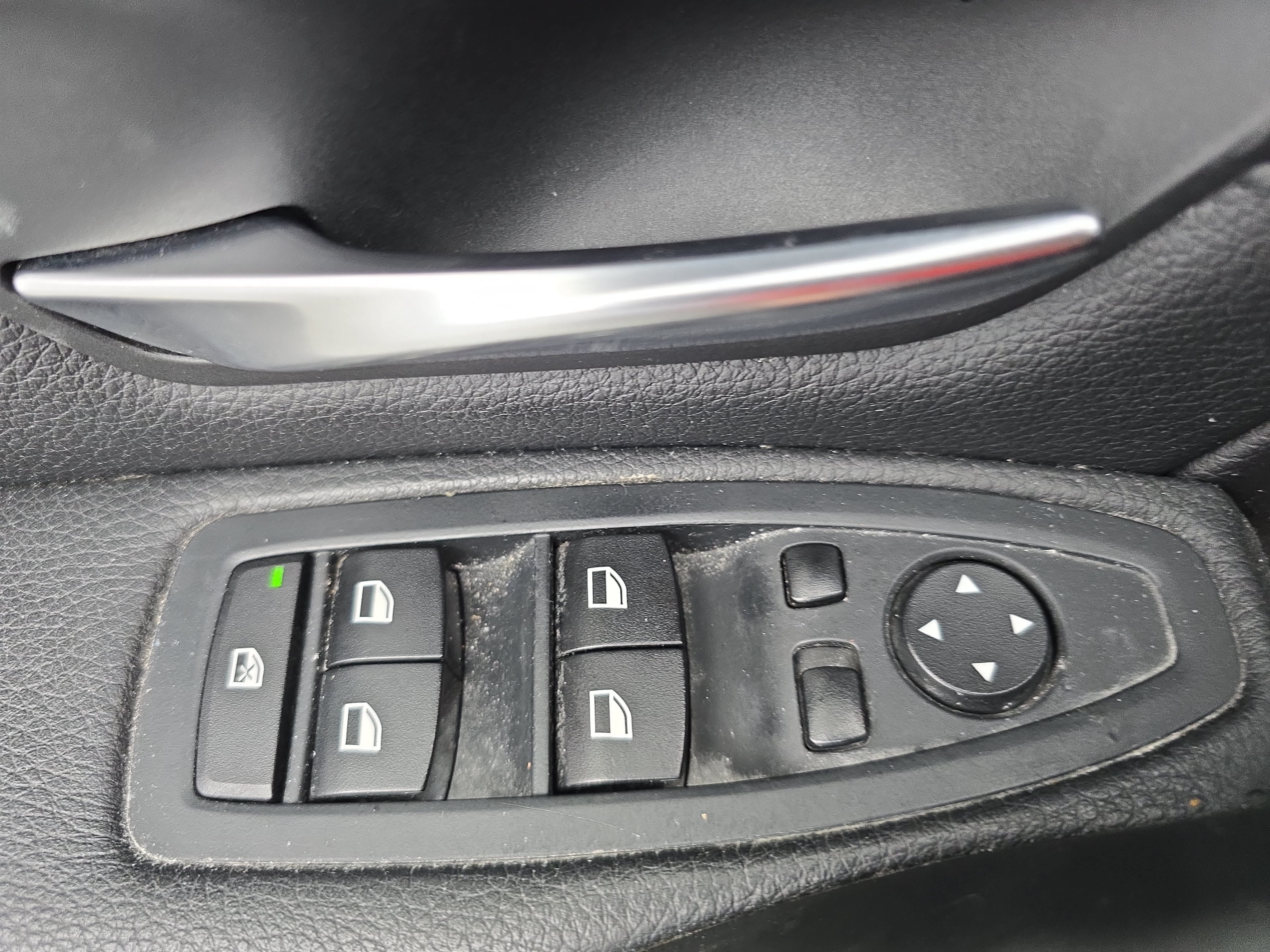 Used 2015 BMW 328i xDrive Sedan AWD/4WD image 25