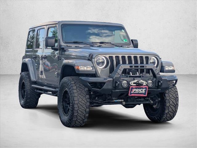 Used 2019 Jeep Wrangler Unlimited Sahara AWD/4WD image 3
