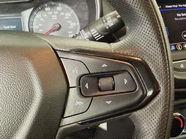 Used 2023 Chevrolet TrailBlazer LS FWD image 14