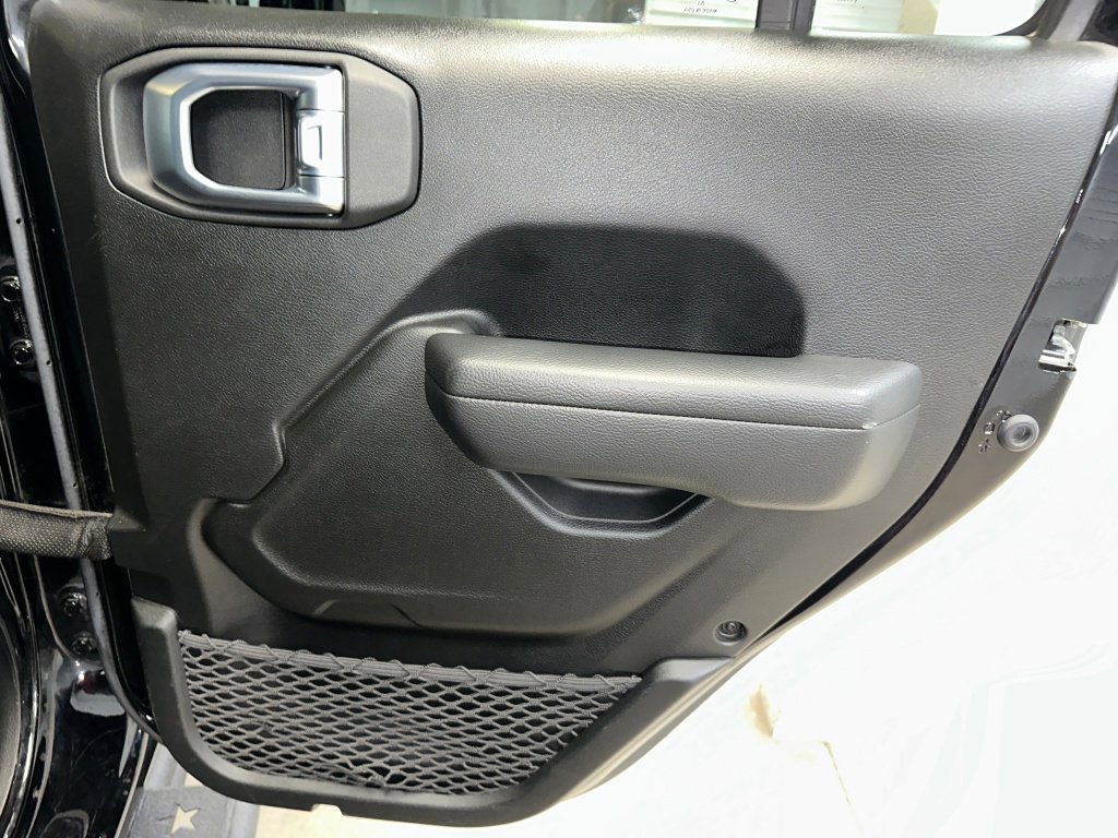 Used 2021 Jeep Wrangler Unlimited Sport image 22
