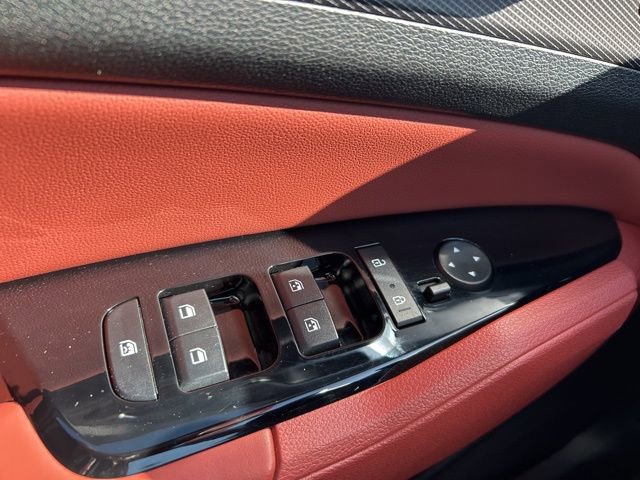 Used 2025 Kia Sportage SX FWD image 18