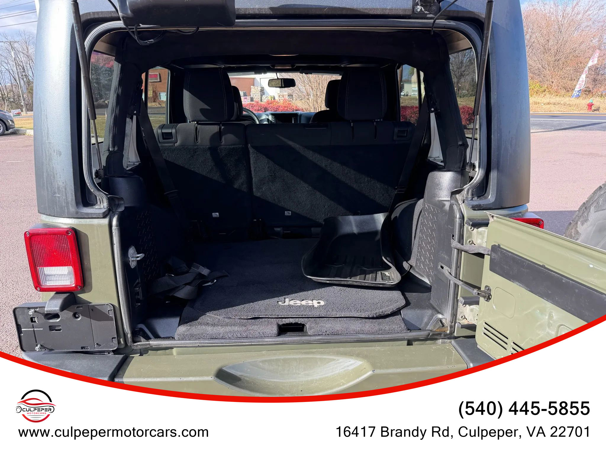Used 2016 Jeep Wrangler Unlimited Sahara w/ Dual Top Group image 11