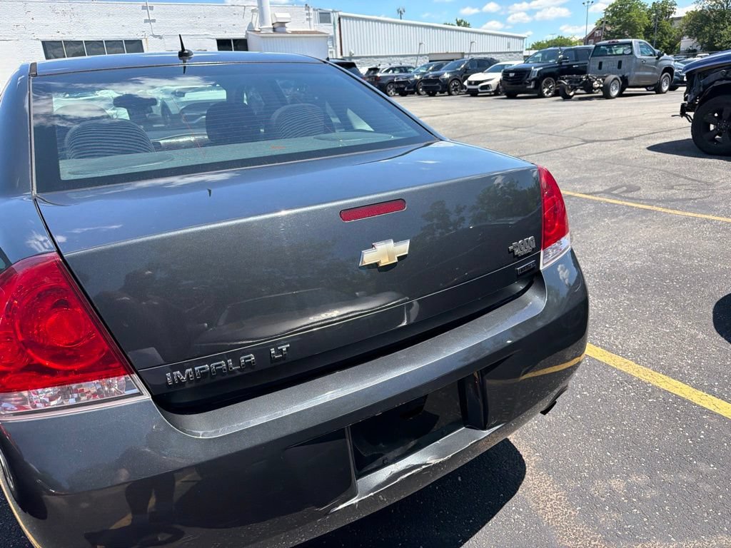 Used 2016 Chevrolet Impala LT FWD image 11