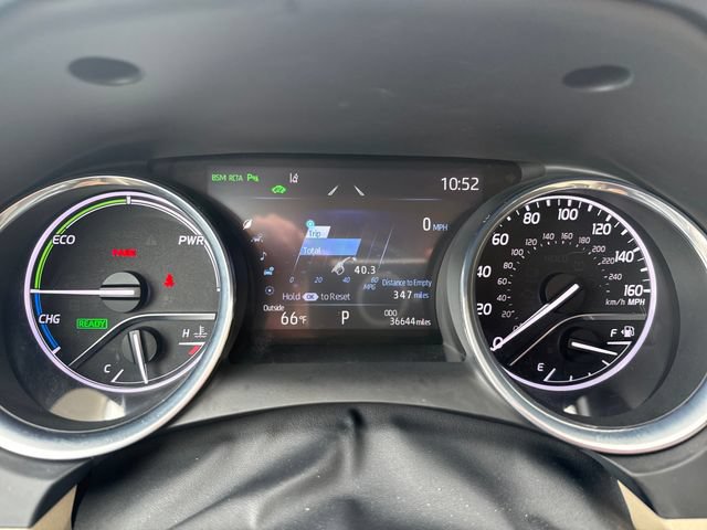 Used 2020 Toyota Camry XLE w/ Driver Assist Package FWD image 19