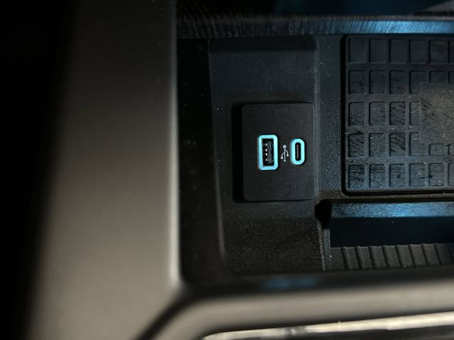 Used 2021 Ford F250 Lariat image 25