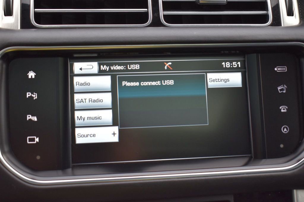 Used 2016 Land Rover Range Rover Long Wheelbase Supercharged image 32