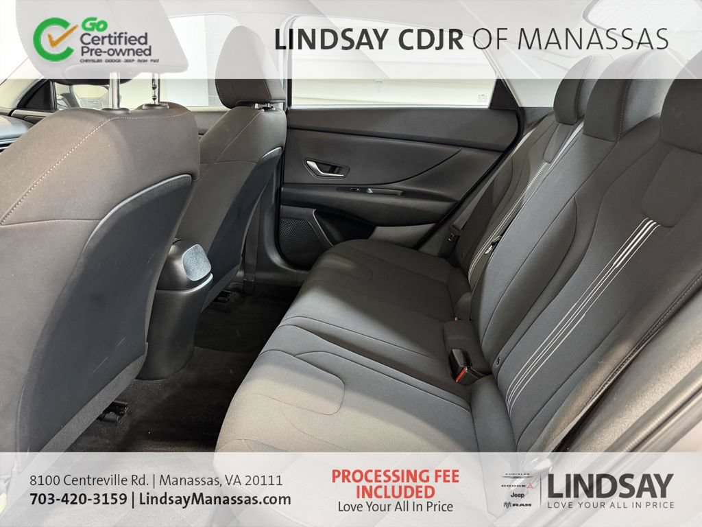 Used 2023 Hyundai Elantra SEL FWD image 19