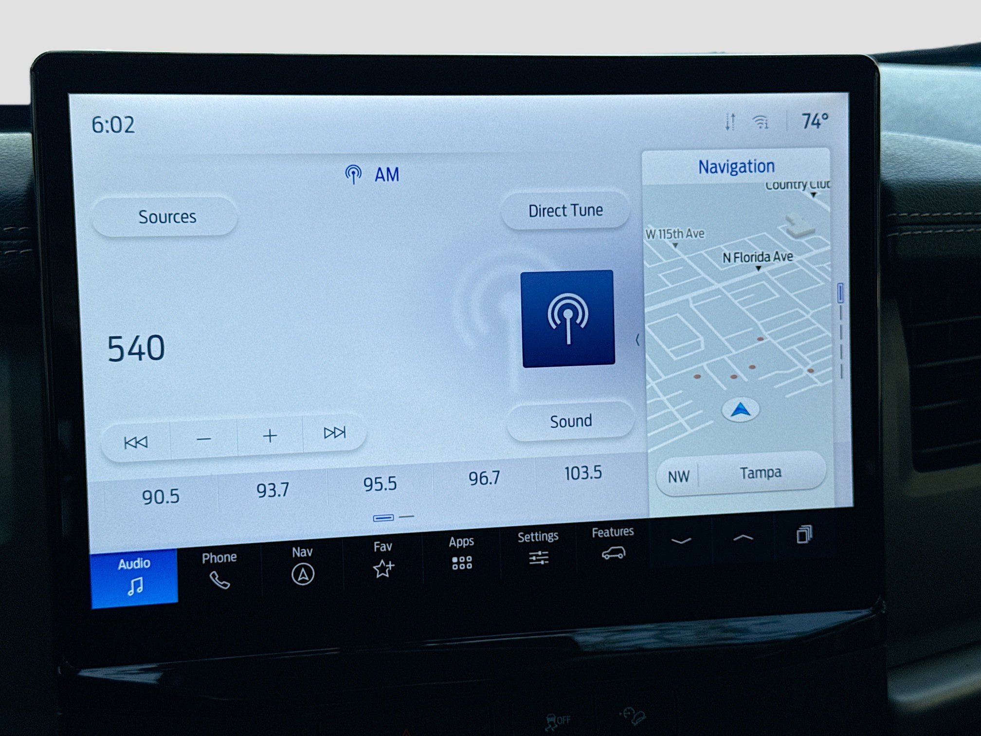 Used 2022 Ford Expedition Max XLT image 30