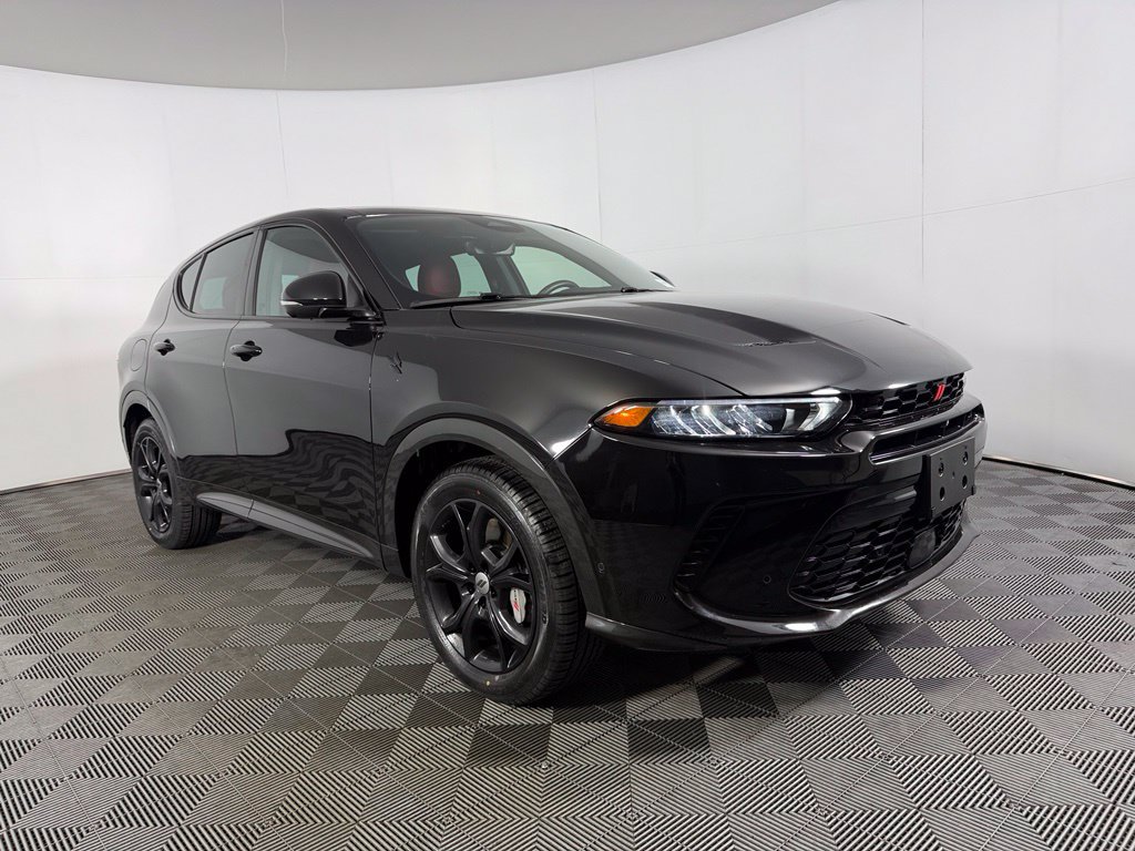 Used 2024 Dodge Hornet R/T Plus w/ Tech Pack Plus w/o Parking AWD/4WD image 4