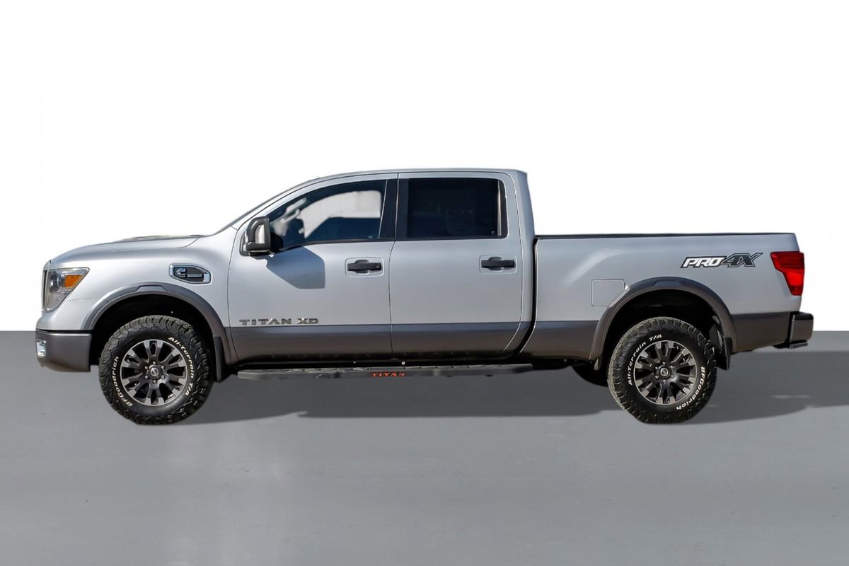 Used 2019 Nissan Titan PRO-4X image 9