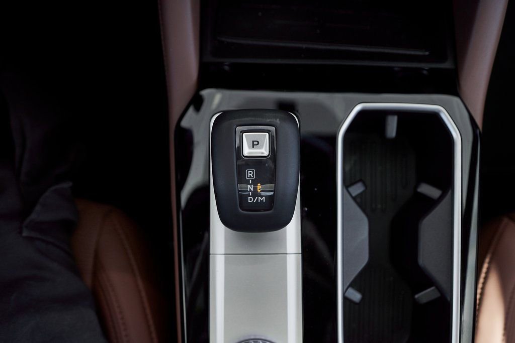 Used 2025 Mitsubishi Outlander SEL FWD image 45