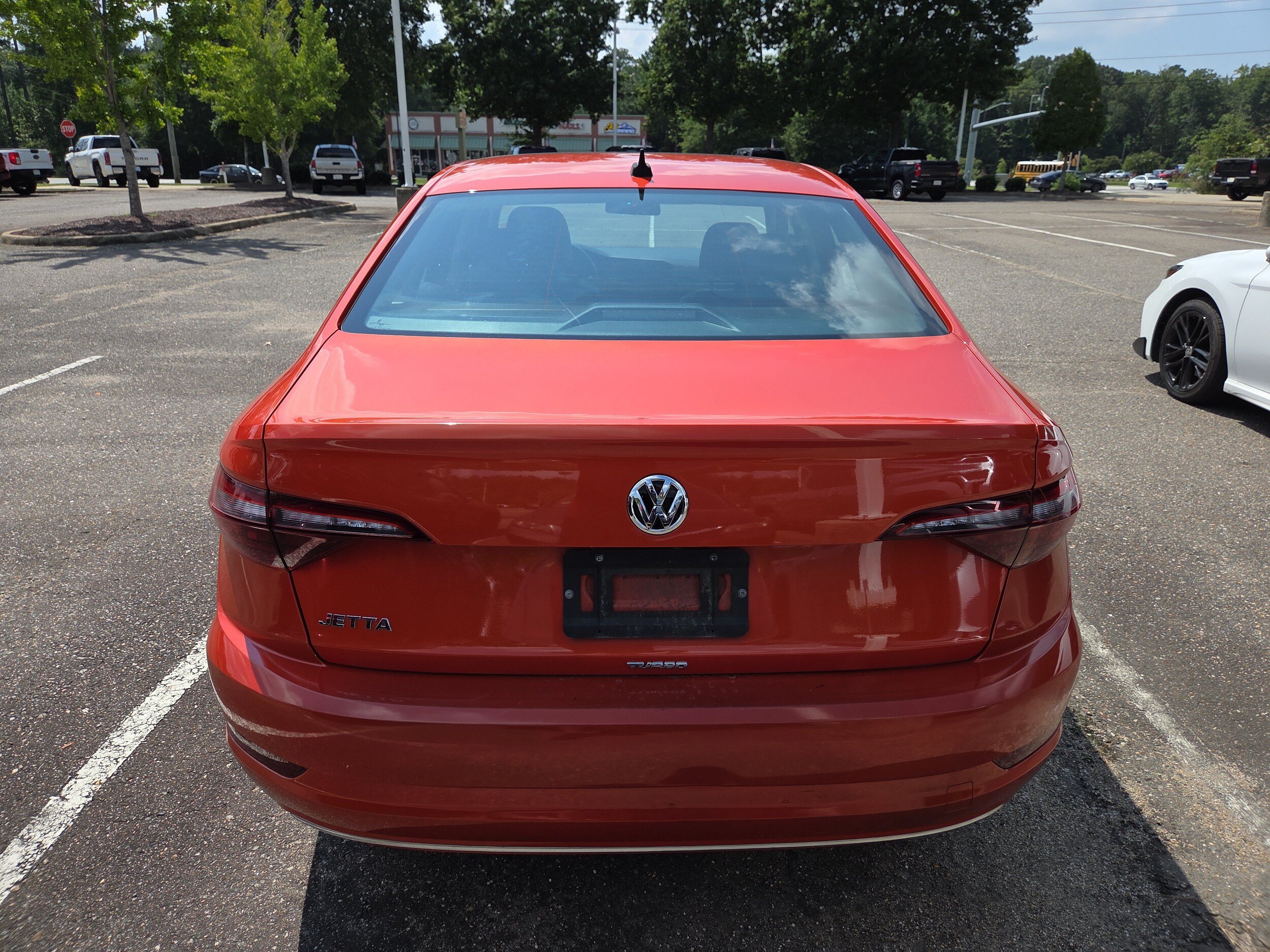 Used 2020 Volkswagen Jetta SE w/ SE Cold Weather Package FWD image 5