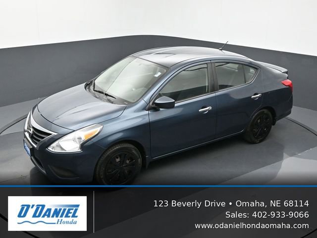 Used 2015 Nissan Versa SV FWD image 16