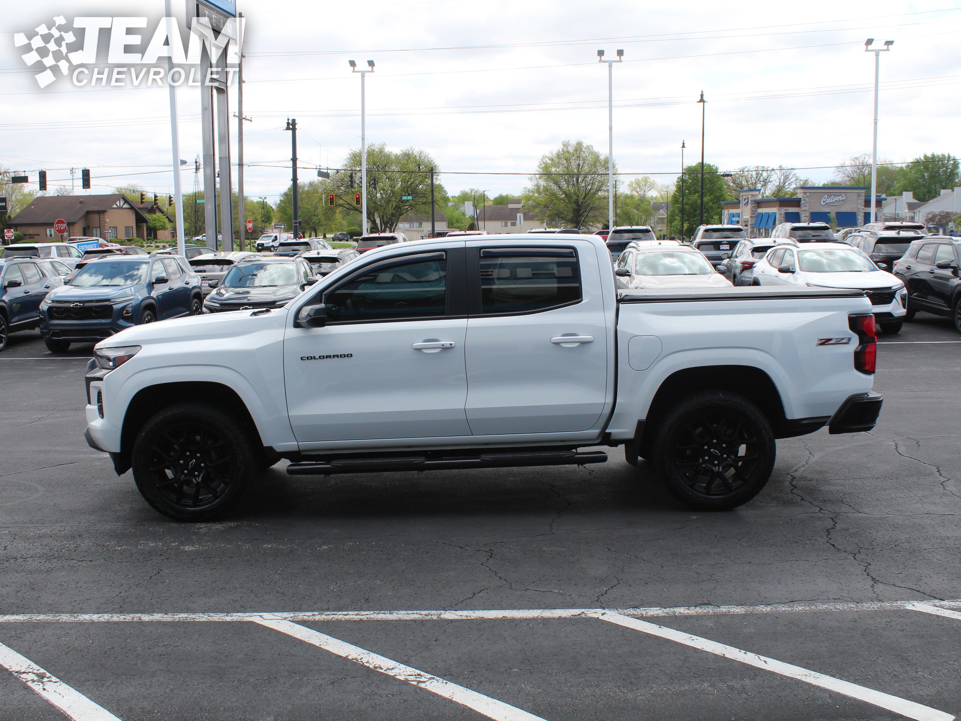 Used 2025 Chevrolet Colorado Z71 AWD/4WD image 7