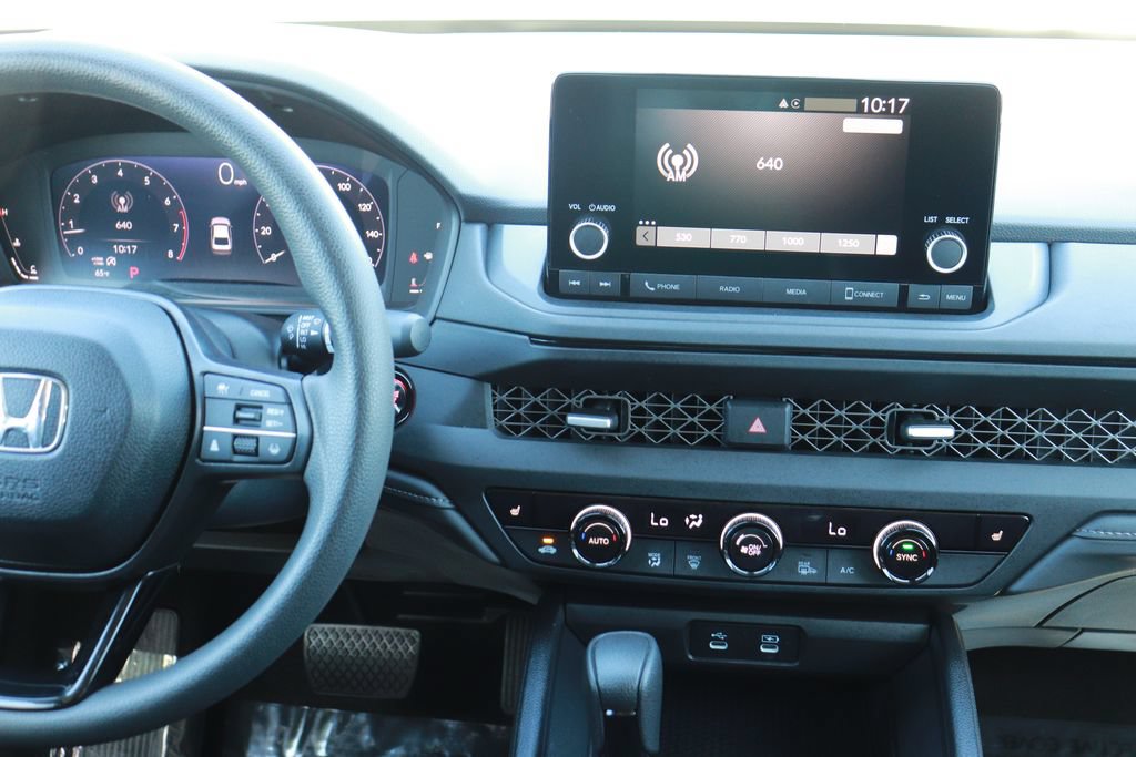 Certified 2025 Honda Accord SE image 15