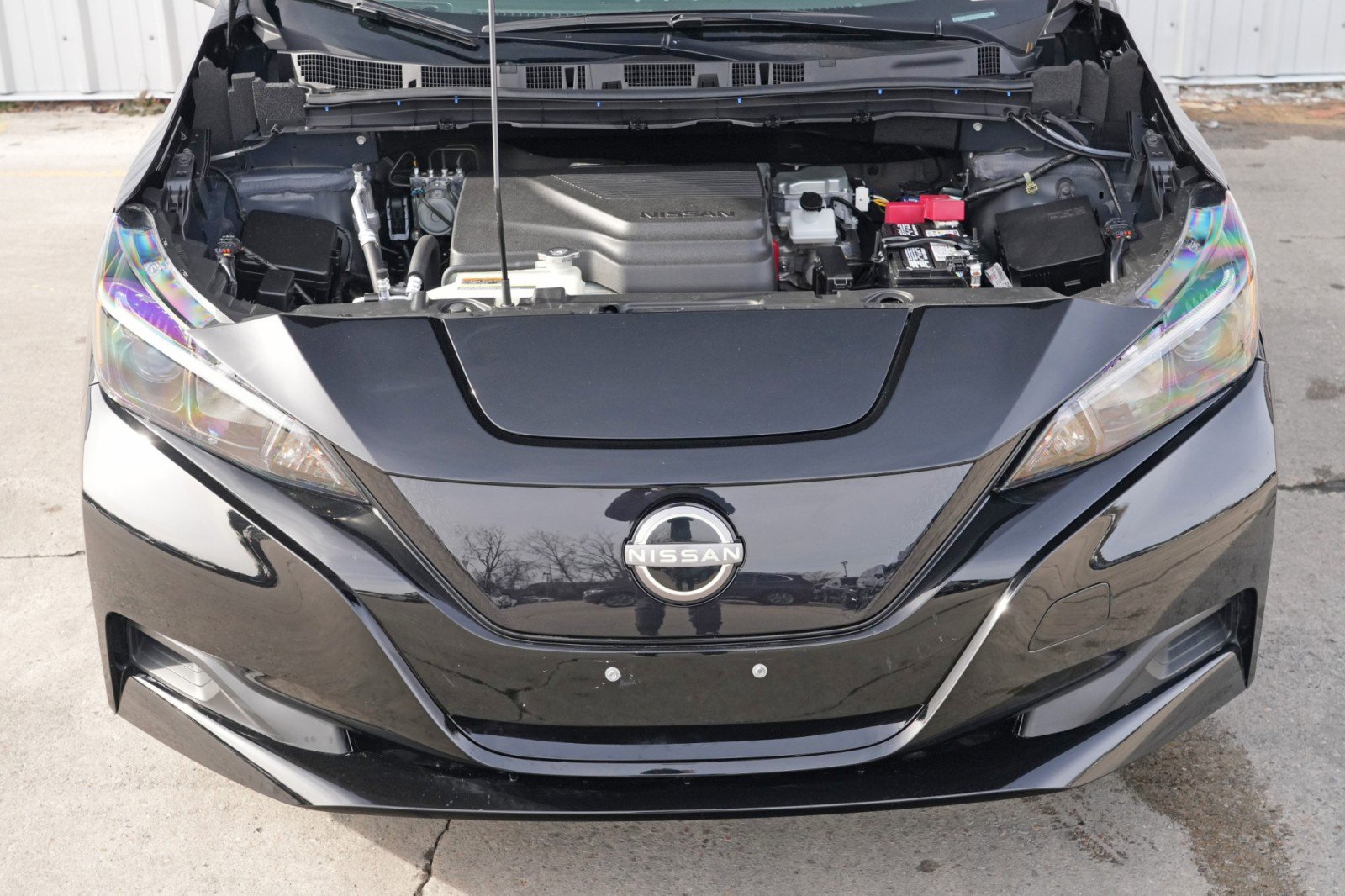 Used 2025 Nissan Leaf S image 7