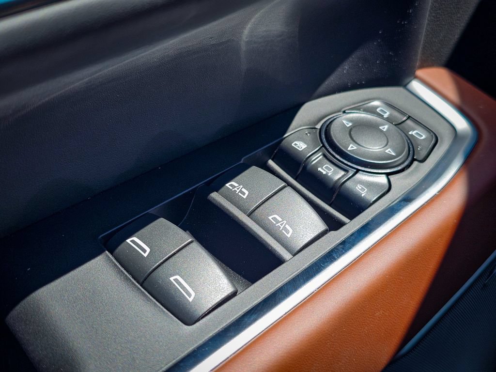 New 2026 GMC Sierra 2500 Denali Ultimate AWD/4WD image 17