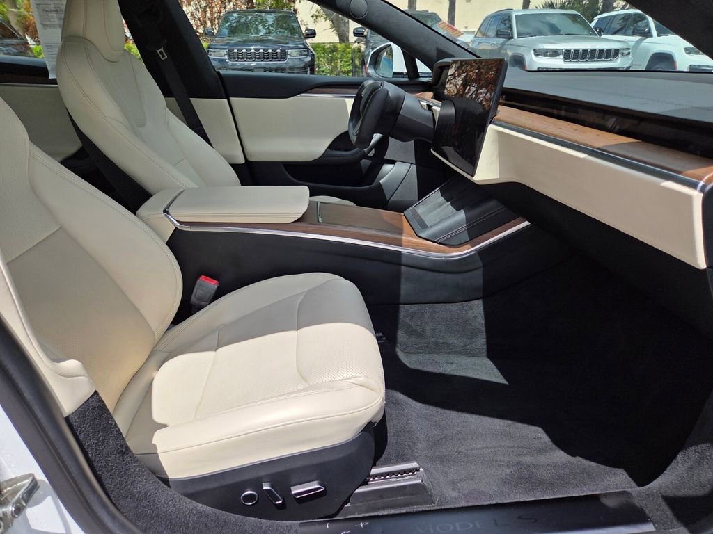 Used 2023 Tesla Model S image 10