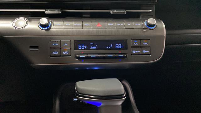 New 2026 Hyundai Kona SEL Sport AWD/4WD image 18