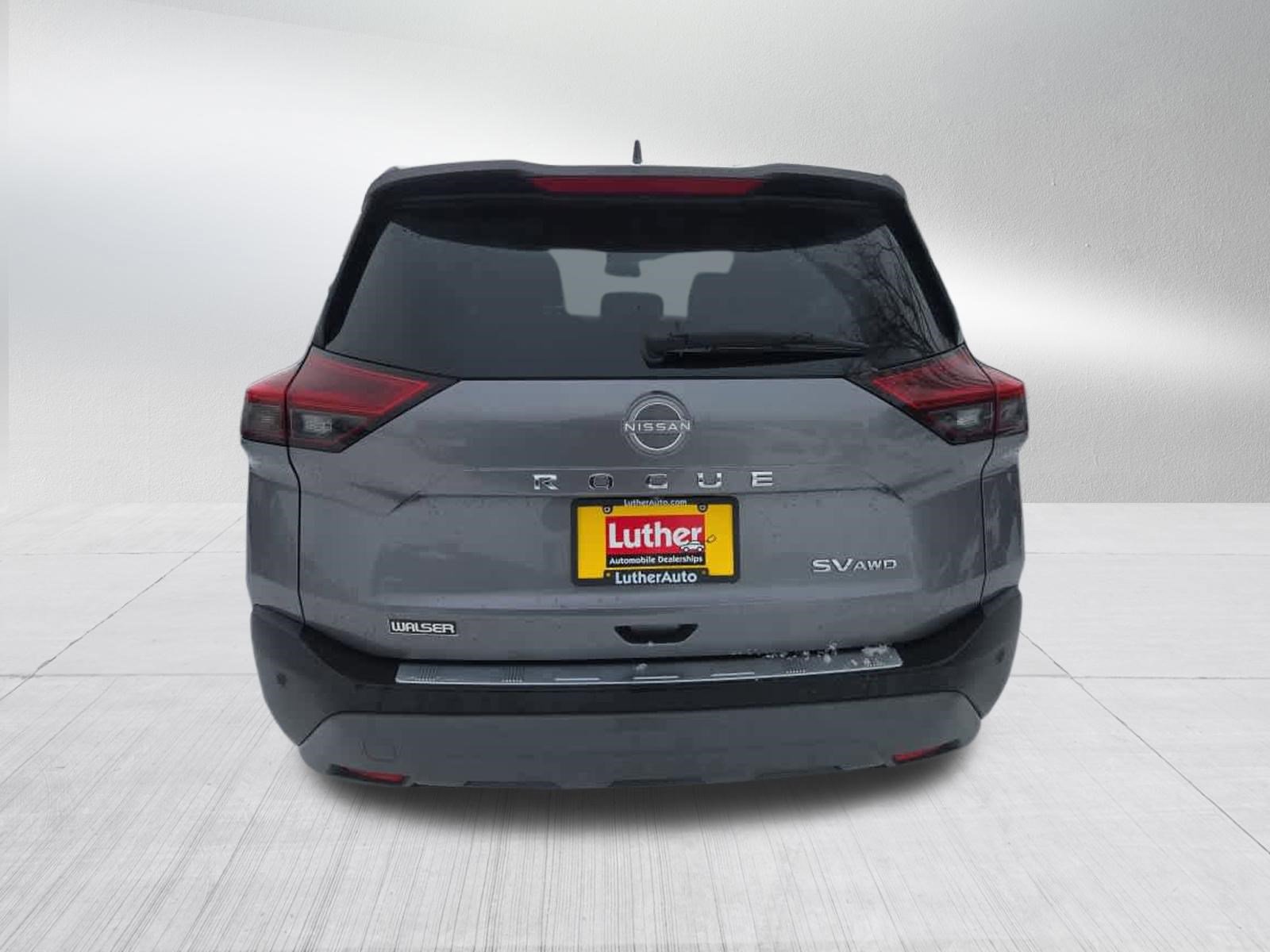 Used 2022 Nissan Rogue SV w/ SV Premium Package image 4