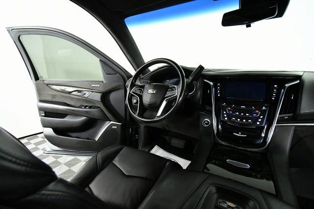 Used 2020 Cadillac Escalade Platinum AWD/4WD image 20