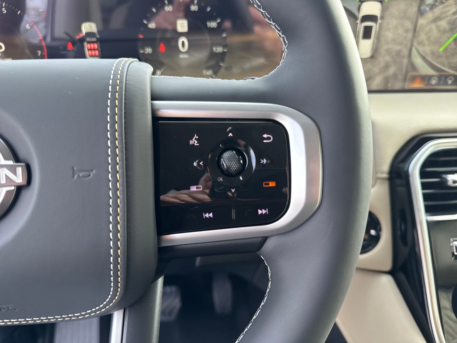 New 2026 Nissan Armada Platinum Reserve image 18