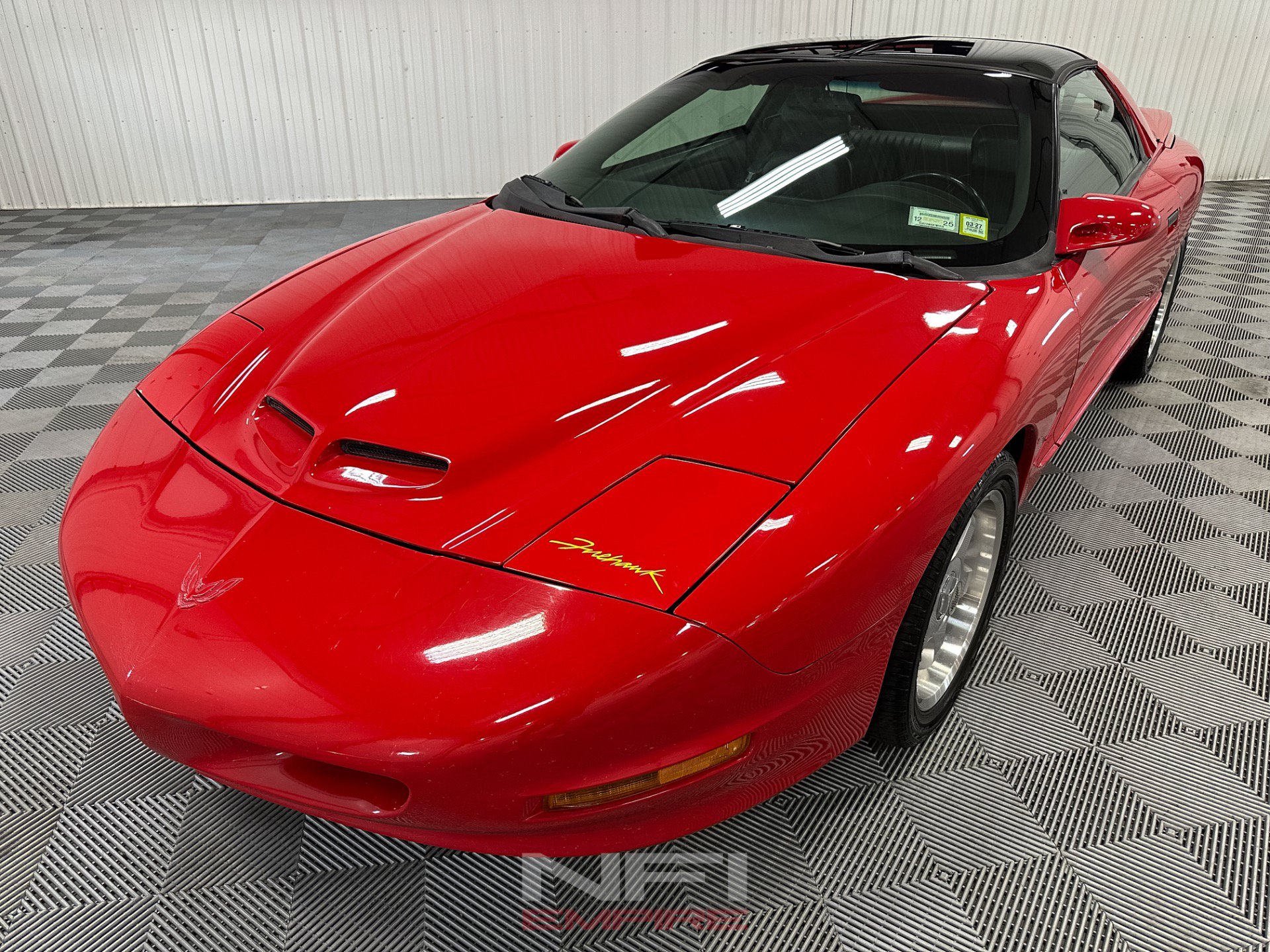 Used 1994 Pontiac Firebird Formula RWD image 3