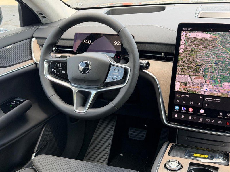 New 2026 Volvo EX90 Plus AWD/4WD image 6