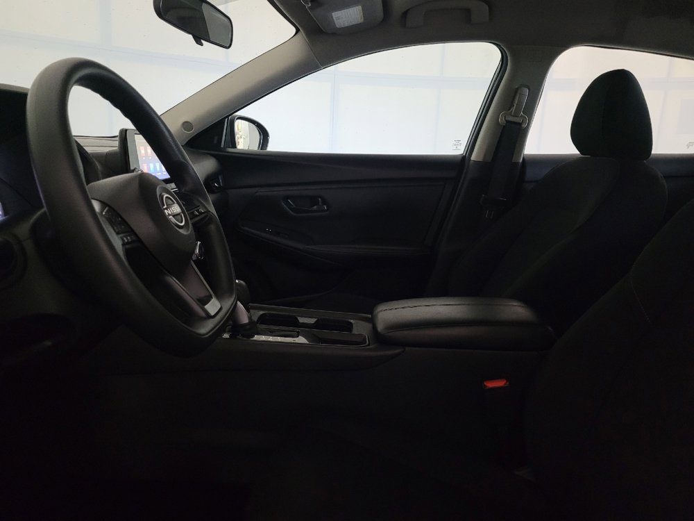 Used 2024 Nissan Sentra S FWD image 17