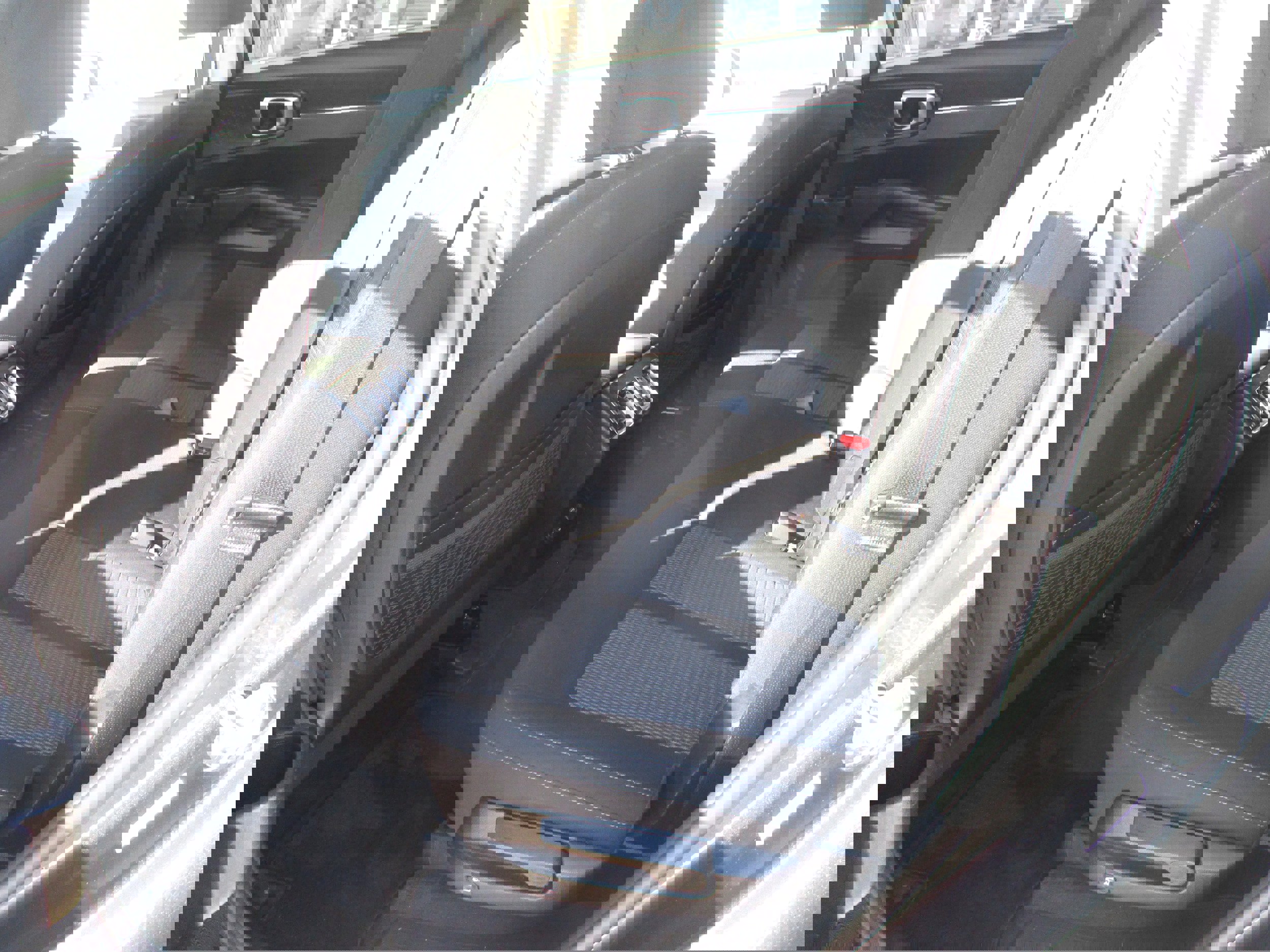 Used 2021 Kia Sorento LX image 4