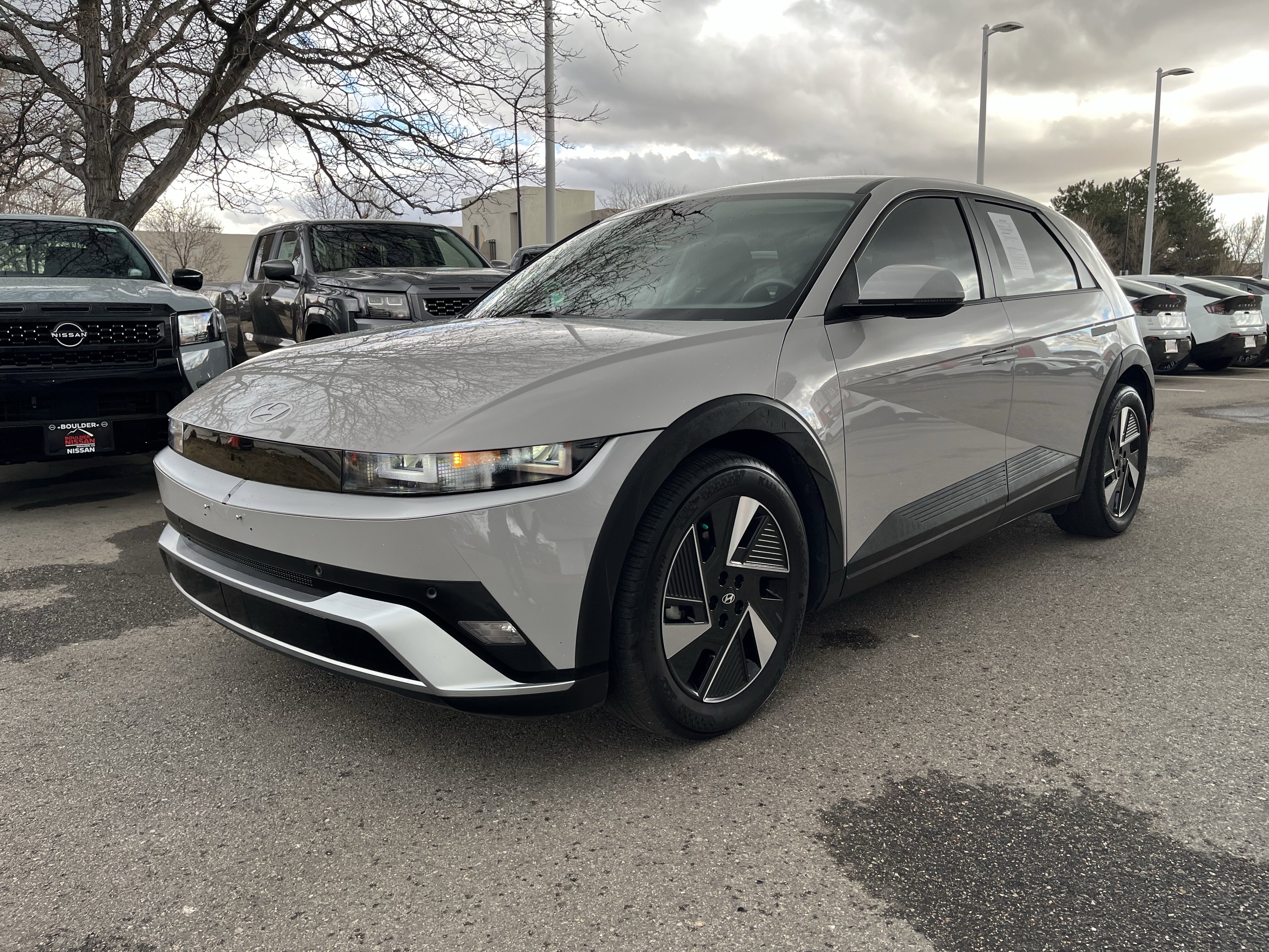 Used 2025 Hyundai Ioniq 5 SE image 4