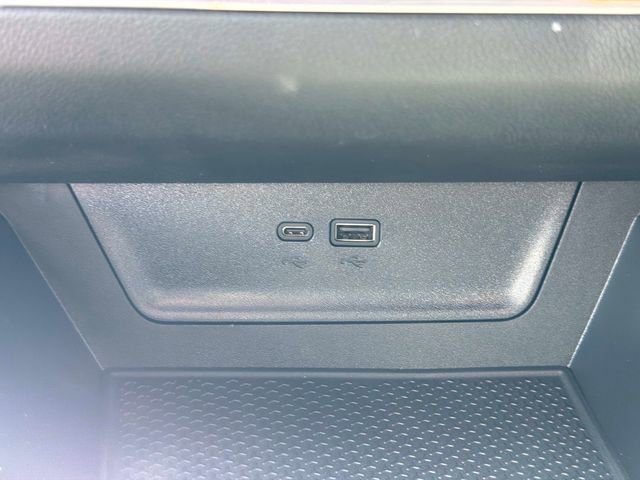 New 2026 Chevrolet Equinox LT w/ Safety and Technology Package FWD image 29