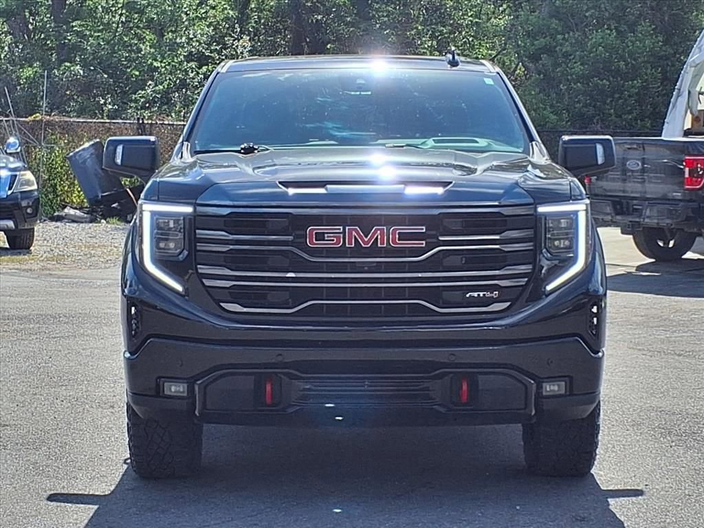 Used 2022 GMC Sierra 1500 AT4 w/ AT4 Premium Package image 2