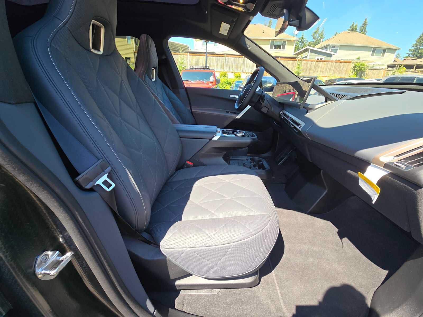 Used 2026 BMW iX xDrive45 AWD/4WD image 11