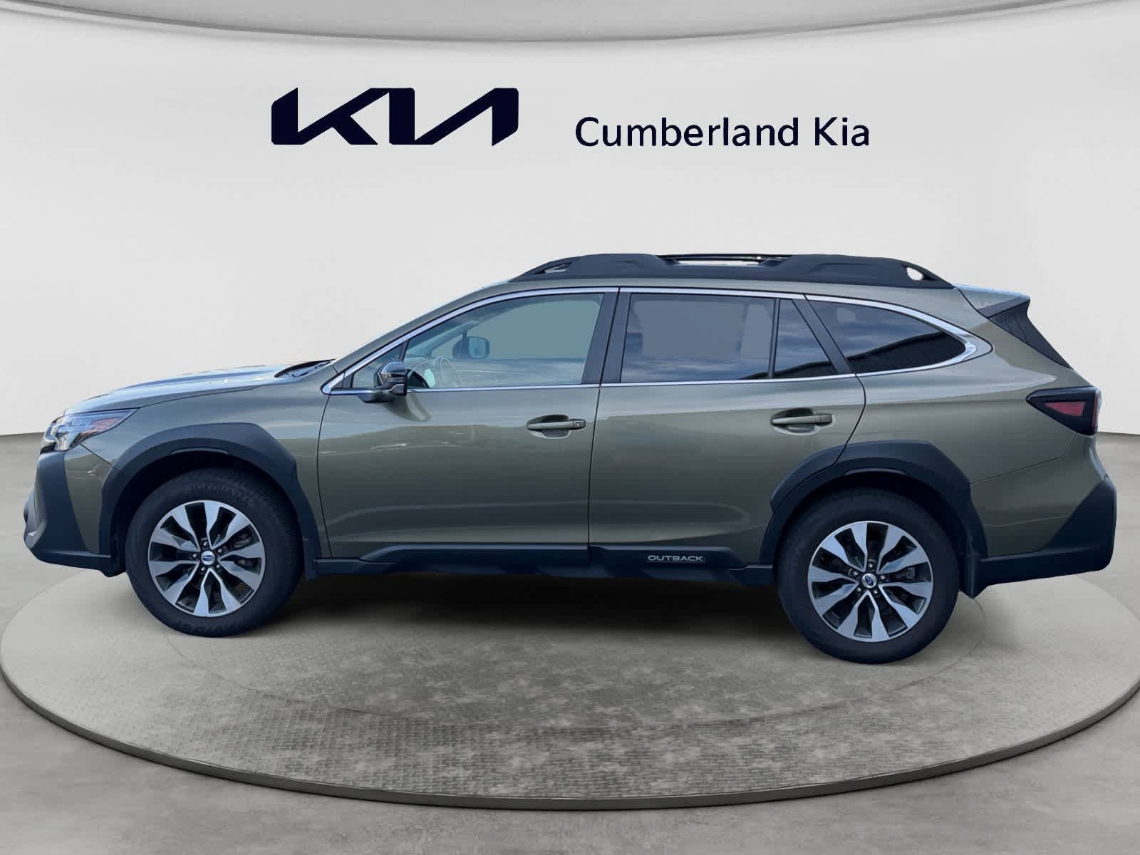 Used 2024 Subaru Outback Limited AWD/4WD image 2