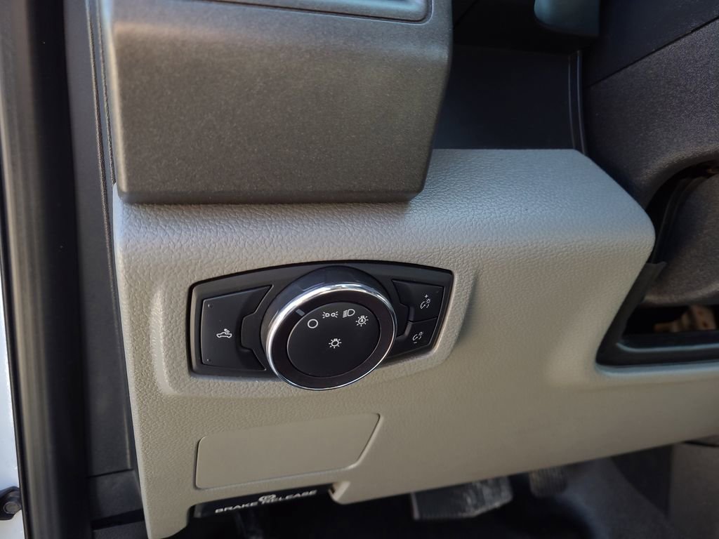 Used 2020 Ford F350 XL w/ Power Equipment Group RWD image 21