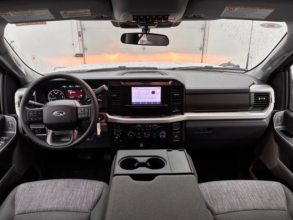 New 2026 Ford F350 XLT image 2
