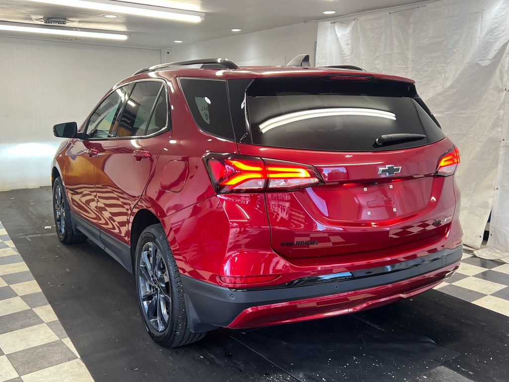 Used 2024 Chevrolet Equinox RS AWD/4WD image 9