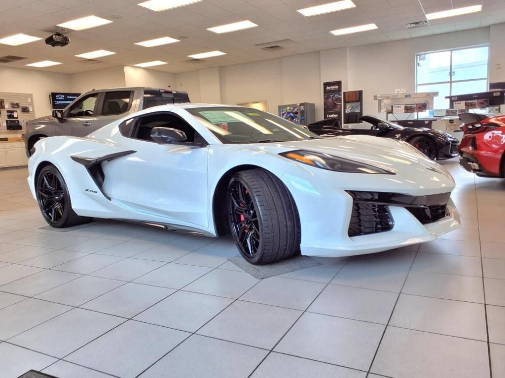 New 2025 Chevrolet Corvette Z06 w/ Battery Protection Package RWD video 1