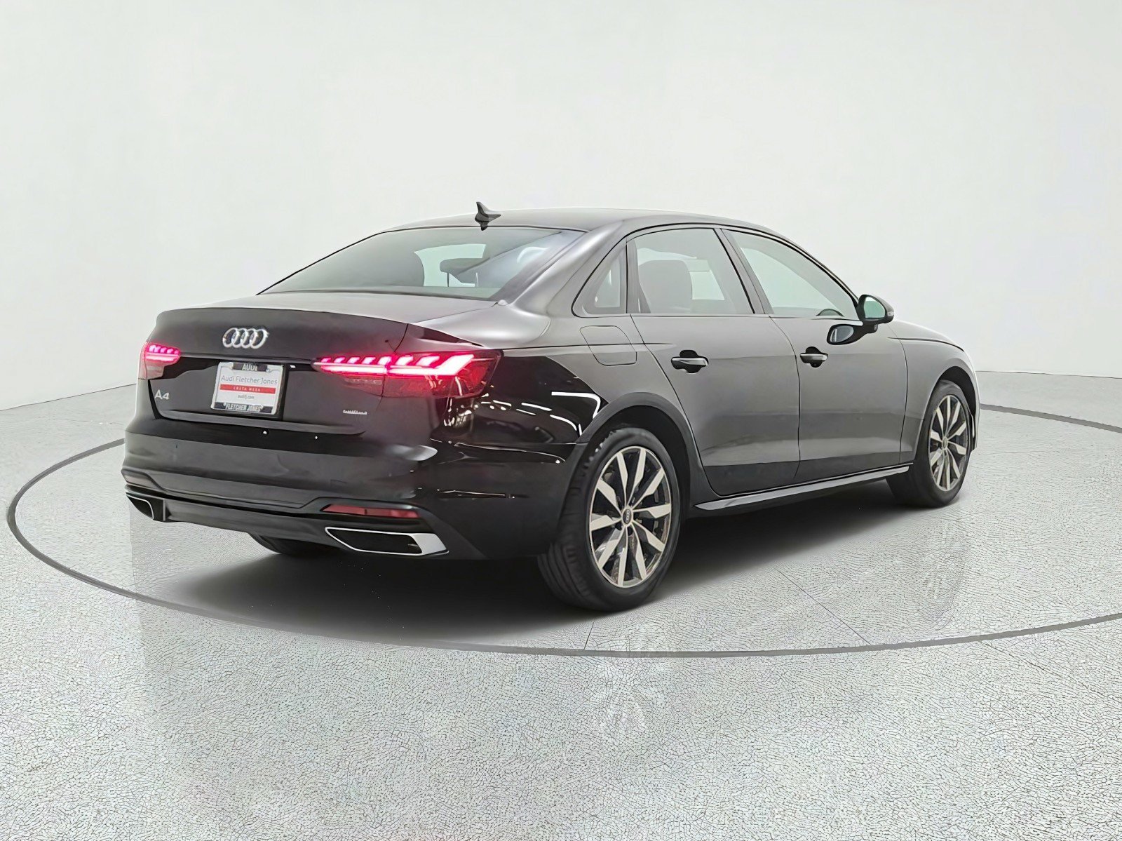 Used 2023 Audi A4 2.0T Premium Plus w/ Premium Plus Package AWD/4WD image 5