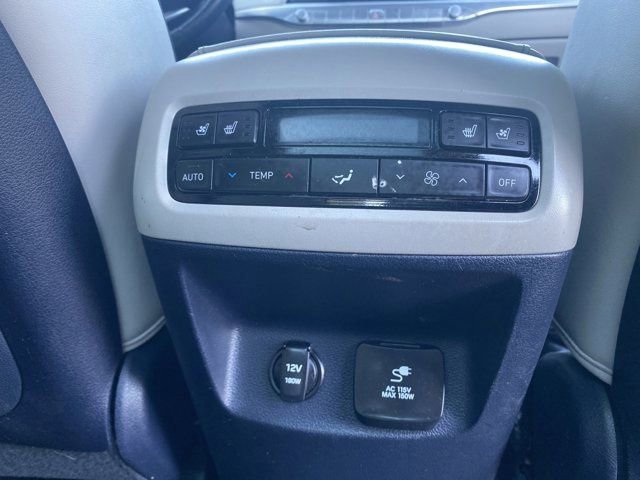 Used 2021 Hyundai Palisade Limited w/ Winter Package AWD/4WD image 14