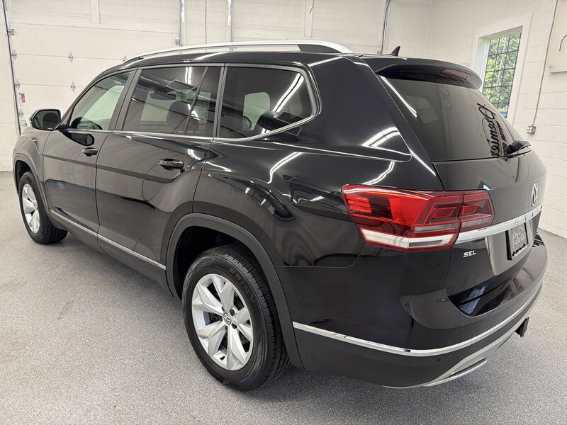 Used 2018 Volkswagen Atlas SEL AWD/4WD image 7