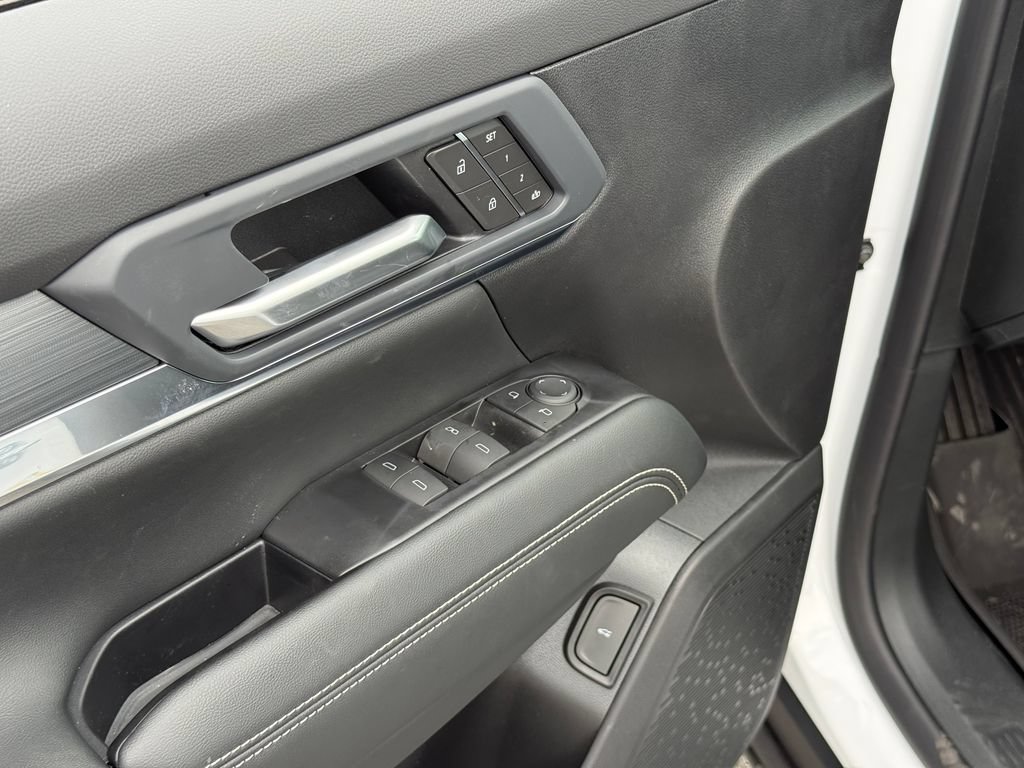 New 2027 GMC Terrain Elevation w/ Elevation Premium Package AWD/4WD image 16