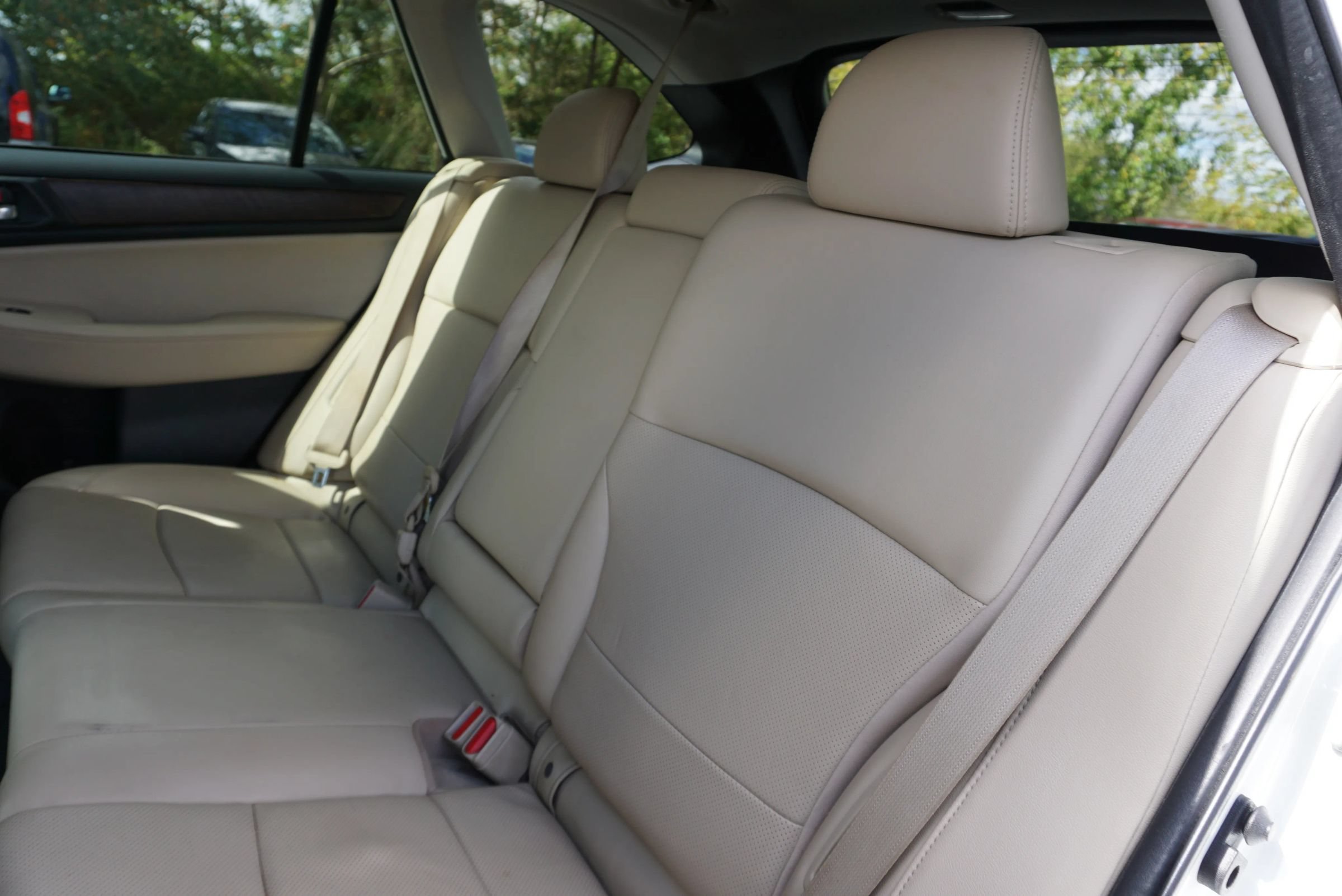 Used 2015 Subaru Outback 2.5i Limited AWD/4WD image 18