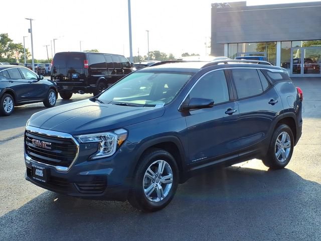 Used 2024 GMC Terrain SLE w/ Driver Convenience Package AWD/4WD image 11
