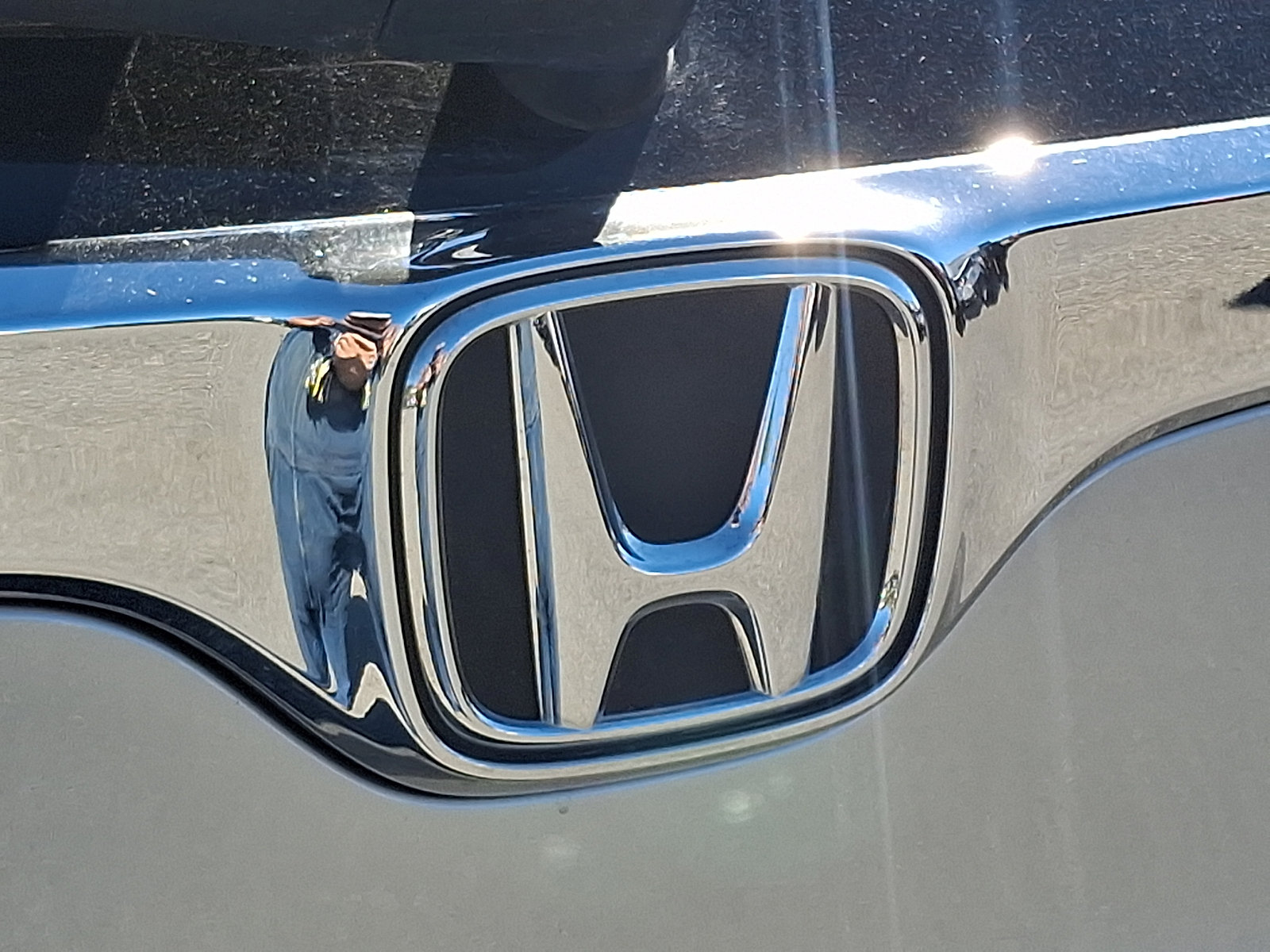 Used 2017 Honda CR-V Touring image 32