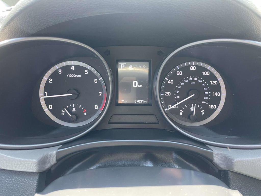 Used 2017 Hyundai Santa Fe Sport w/ 2.4L Value Package 06 FWD image 28